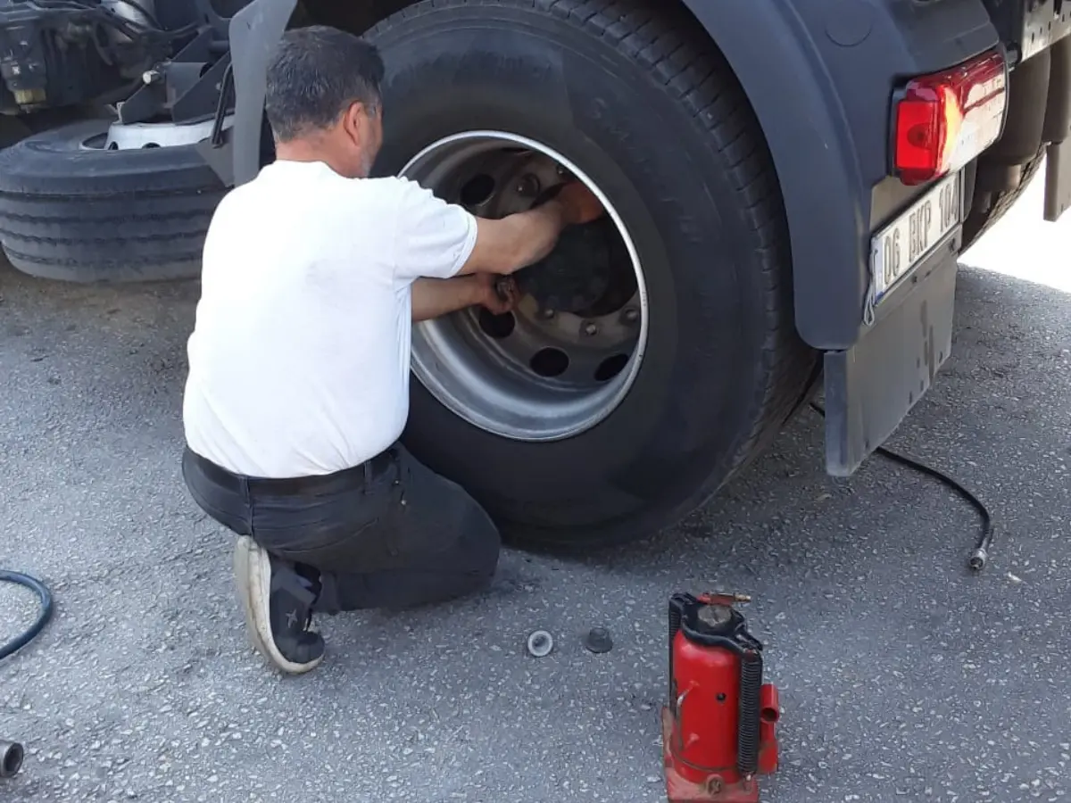 Yayladağı Oto Lastikçi